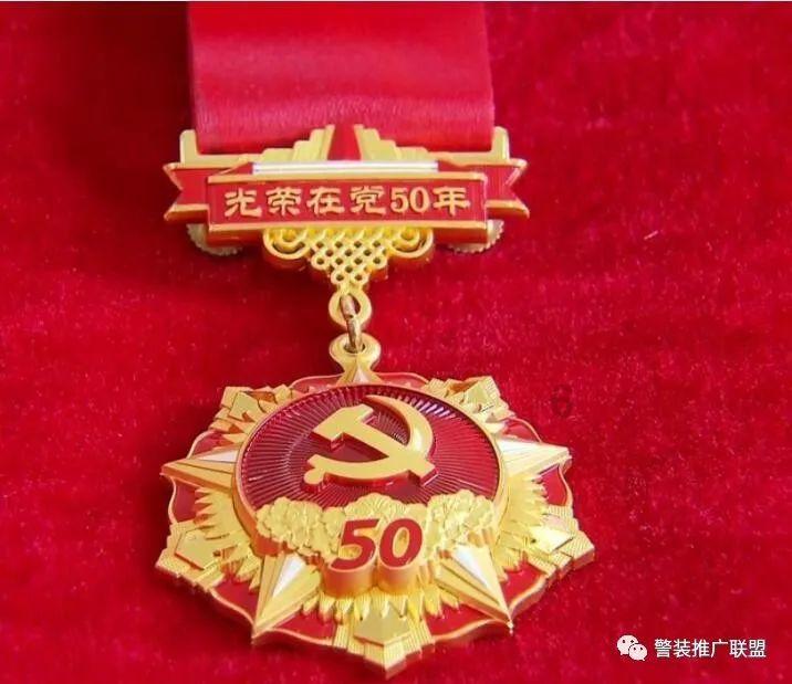 湖北连发41条大风蓝色预警,请尽量减少户外活动